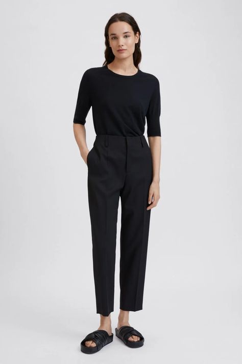 Filippa K – Designed to last | Filippa-k.com Wardrobe Tips, Outfits Chic, Nice Style, Team Wear, Black Trousers, Pinterest Fashion, All Black Outfit, Light Sweater, Slim Fit Pants