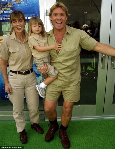 ♡♥Steve and Terri Irwin with their daughter Bindi Sue Irwin - click on pic to see a larger pic and 3 pics of Bindi at the age of 15♥♡