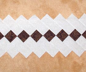 Seminole/Diamond Border Family Quilt, Seminole Patchwork, Done And Dusted, Beginning Quilting, Quilt Borders, Log Cabin Quilt Pattern, Quilt Border, Half Square Triangle, Log Cabin Quilt