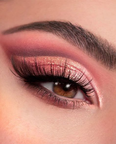 Glam Eye Makeup Looks, Soft Glam Eye Makeup, Make Up Yeux, Eye Makeup Trends, Circus Makeup, Glam Eye Makeup, Bronze Eye Makeup, Shimmer Eye Makeup, Red Eye Makeup