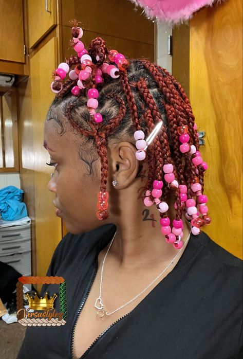 black girl, pink beads, mini braids, shirt hair, ginger hair, valentine hairstyle Mini Braids With Beads, Valentine Hairstyle, 4c Natural Hairstyles Short, Mini Braids, Valentines Hairstyles, Natural Hair Pictures, Hair Ginger, Kawaii Hair, Quick Natural Hair Styles