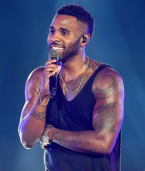 Jason Durelo, Bowflex Workout, Dark Skin Men, Black Men Hairstyles, King Of Music, Cute Dress Outfits, Jason Derulo, Pop Singers, Pretty Men