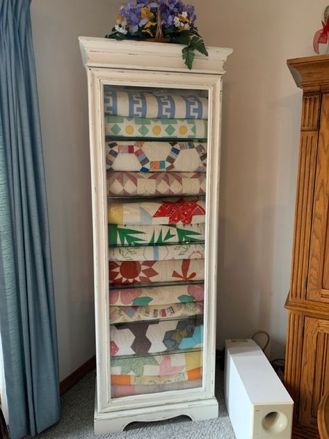 Curio Cabinet Quilt Display, Quilt Cabinet Display China Cabinets & Hutches, Quilt Curio Cabinet, Curio Cabinet For Quilts, Glass Cabinet For Quilts, Quilt Cabinets Display, Vintage Quilt Display Ideas, Quilt Cabinet Display Storage Ideas, Antique Quilt Display Ideas