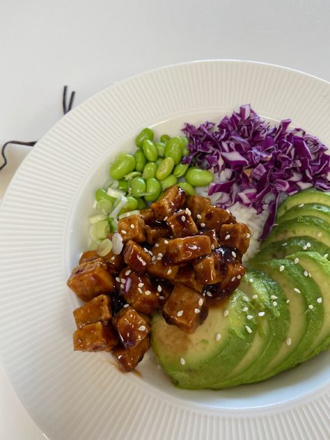 Tofu Salad Bowl, Vegan Aesthetic, Sticky Tofu, Tofu Bowl, Food Vibes, Lunch Healthy, Tofu Salad, Food Lunch, Spring Onions