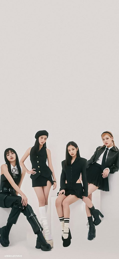 Blackpink Wallpaper Lockscreen, Blackpink Wallpapers, Black Pink Background, Jennie Rose, Blackpink Members, Kpop Girl Bands, Blackpink Wallpaper, Blackpink And Bts, Vogue Korea