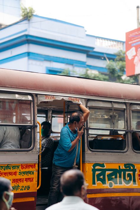 Kolkata mini bus Kolkata Bus, Streets Of Kolkata, Kolkata Photography, Man Aesthetic, India Photography, Mini Bus, Indian Culture, Indian Aesthetic, Full Figured