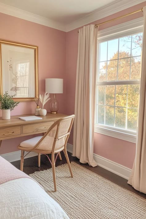 Curtains For Light Pink Walls Bedroom, Bedroom Decor Blush Pink, Bedroom Pink Decor, Pink Boho Interior, Light Blue Pink Bedroom, House Painting Ideas Interior Bedroom, French Room Ideas, Dusty Pink And Gold Bedroom, Dusty Pink Room Decor