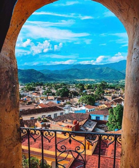 Trinidad, Kuba. Cuba Aesthetic, Havanna Cuba, Cuba Pictures, Cuba Beaches, Cuba Photos, Trinidad Cuba, Visit Cuba, Vacation Goals, Bell Tower