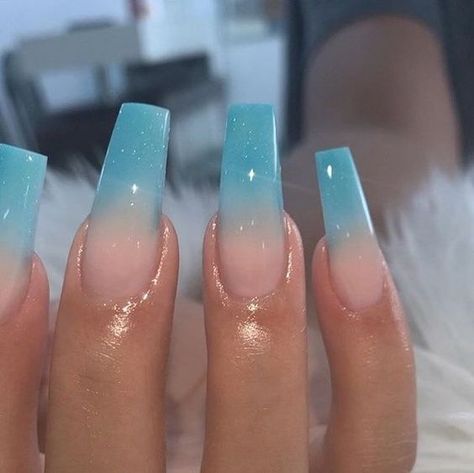 glitter blue ice cold ombre nail tips Baby Boomer Azul, Blue Ombre Nails, Elegant Manicure, Milky Nails, Fleurs Diy, Ombre Acrylic Nails, Salon Ideas, Nail Files, Baby Boomer