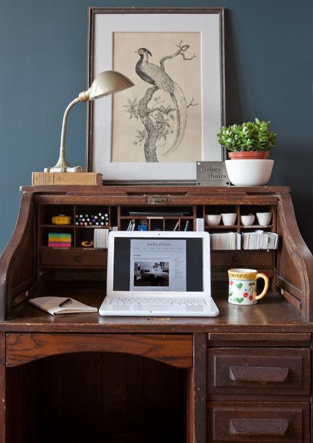 9 Old-School Furniture Pieces Poised for a Comeback Craftsman Home Office, Home Office Library Ideas, Rolltop Desk, Dark Wood Desk, Burgundy Walls, Messy Desk, Home Maintenance Checklist, Dressing Table Design, Roll Top Desk