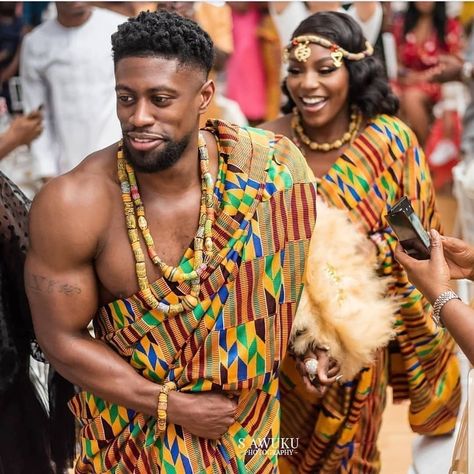 Ghana Traditional Wedding, Ghana Culture, Ghanaian Wedding, Couples African Outfits, Ghana Wedding, African Traditional Wedding Dress, African Wedding Attire, African Bride, African Traditional Wedding