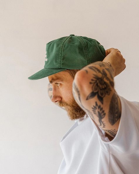 The Slow Sundays Cap in green is a 5-panel cap made from a durable 100% cotton twill. It features an adjustable strap and direct embroidery on the front panel. Take some time to appreciate the small things. Green Hat Outfit Men, Men's Poses, Cap Outfit Men, Appreciate The Small Things, Hat Outfit Men, Layering Hoodies, Cap Outfit, Overalls Men, Boys Don't Cry