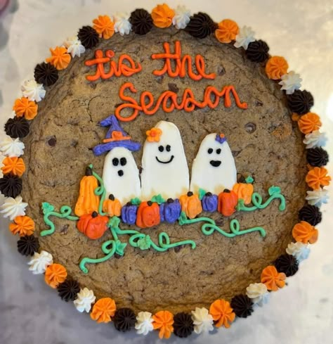 Funny Cookie Cakes, Round Cookie Cake, Halloween Cookie Cakes Ideas, Buttercream Halloween Cookies, Halloween Cookie Cake Designs, Fall Cookie Cake Designs, Birthday Cookie Cake Designs, Football Cookie Cake, Halloween Cookie Cakes