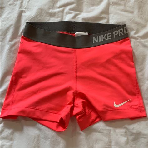 Nike Pro Compression Shorts, Size M, Runs Small. Neon Pink With Grey Elastic Waistband. Never Worn - Took Off Tags And Washed Before Realizing I Won’t Wear These. Smoke Free Home Shorts Nike Pro, Black Nike Pros, Nike Shorts Women, Neon Shorts, Nike Tempo Shorts, Nike Basketball Shorts, Nike Dri Fit Shorts, Nike Running Shorts, Shorts Nike