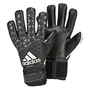 Sarung Tangan Kiper, Cristiano Ronaldo Body, Soccer Things, Keeper Gloves, Soccer Goalkeeper, Goal Keeper, Goalie Gloves, Soccer Store, Football Tips