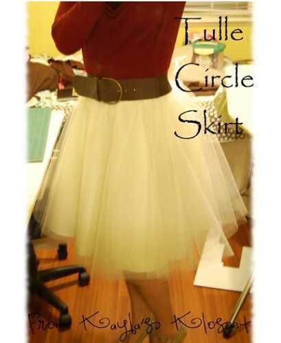 Tutorial: Tulle circle skirt Tulle Circle Skirt, Diy Tulle Skirt, Circle Skirt Tutorial, Tulle Skirt Tutorial, Diy Tulle, Tule Rok, Tutu Skirts, Skirt Tutorial, Diy Skirt