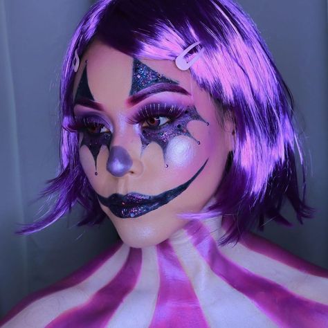 Glam clown is the only kind of clown we are trying to be this Halloween! 😍💜 @teresitarodz1 created this look using our Jumbo Pencil in the shade 'Sunglasses' ⁠🖤⁠ ⁠ Available online at www.lacolors.com 💜⁠ ⁠ Green Clown Makeup Halloween, Women’s Clown Makeup, Purple Clown Aesthetic, Clown Makeup Purple, Purple Clown Costume, Glam Clown, Purple Clown Makeup, Jester Makeup Female, Girl Clown Makeup