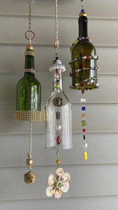 Wine Bottle Chimes, Bottle Chimes, Carillons Diy, Wine Bottle Wind Chimes, Wind Chimes Craft, Bottle Ideas, Glass Bottle Diy, Diy Glass Bottle Crafts, Glass Wind Chimes