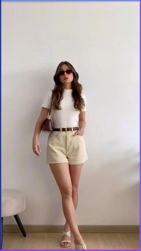 Beige Aesthetic Summer Outfit, Basic Elegant Outfits Summer, Basic Clothing Aesthetic, Business Outfits For Summer, Summer Business Casual Outfits Shorts, Fun Feminine Outfits, Basic Outfits Shorts, Basic Ootd Casual Simple, Clean Basic Outfit