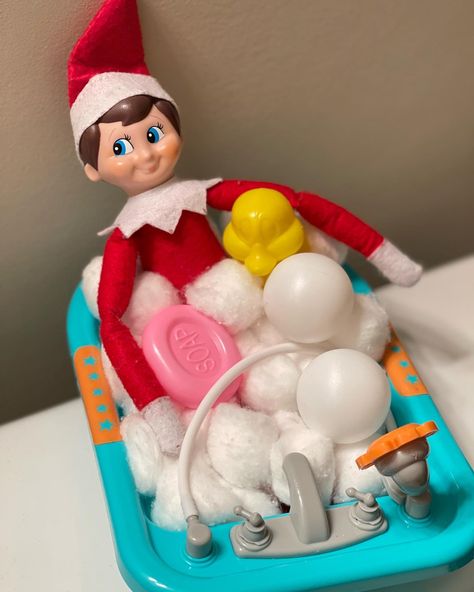 Elf On Shelf Bathtub, Elf On The Shelf Bathtub Ideas, Elf Bathtub, Elf On The Shelf Bathtub, Tub Ideas, Elf Antics, Elf Fun, Toddler Learning Activities, Toddler Learning