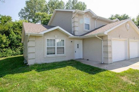 2535 NORTHAMPTON DR
COLUMBIA, MO 65201

3 Bedroom
2 Bathroom
Rent $750/Month

AVAILABLE IN SEPTEMBER!!! Great duplex in a prime location! This home offers lots of living space with a functional layout. Main level master and 2 bedrooms upstairs. Call today for more information

Rent To Own Call Only: (888) 943-8587 Apartment Pictures For Client, Apartment For Rent In Usa, Apartment Format For Client, Apartment Front, House For Sell, Cracked Iphone, Bitcoin Account, Usa House, Usa Pictures