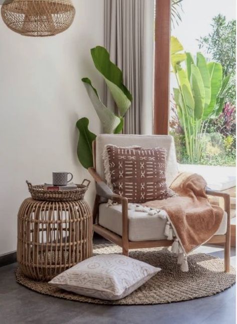 Tropical Living Room Ideas, Small Sitting Areas, Tropical Living Room, Cosy Corners, Tropical Bedrooms, Boho Interior Design, Tropical Living, Tropical Home Decor, Cheap Things