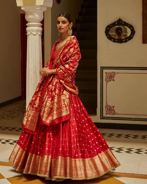 VISIT LIKE AND FOLLOW US For immediate response please call or WhatsApp us on +918099634110 Bridal lehenga.indianwedding lehenga.lehengalove.love.indianbridallehenga.indianware.saree.blouse,lehengalovers,indianbridalmakeup.bollywoodlehenga,haldi, Sangeet,haldidresses,bridalgagarhas, #lehenga #lehengalove #lehengalovers❤️❤️❤️ #lehengalovers #bridal #indianwedding #indiansaree #indianbride #indianbridalmakeup #indianbridalwear #bollywood #bigfatindianwedding #haldi #haldiceremony #usaindia... Silk Lehenga Banarasi, Indian Outfits Lehenga, Indian Bride Outfits, Red Lehenga, Red Fits, Wedding Lehenga, Silk Lehenga, Bride Clothes, Indian Outfit