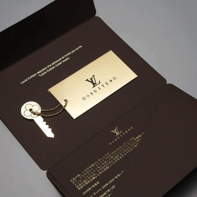 Invitation design for Louis Vuitton event in Tokyo based on the theme « Hotel Suite ». Louis Vuitton Event, Launch Event Ideas, Theme Hotel, Pr Kit, Hotel Card, Box Invitations, Luxury Packaging Design, Luxury Business Cards, Fancy Art