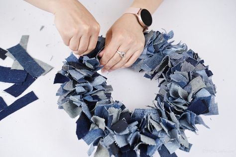 Blue Jean Wreath Diy, Denim Wreath Ideas, Denim Wreaths Old Jeans, Jean Wreath, Denim Wreath, Christmas Rag Wreath Blue, Denim Wreaths, Rag Wreaths, Book Page Wreath