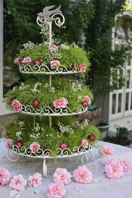 Three Tiered Cake, Tiered Cake, Tea Party Garden, Fairy Parties, Deco Floral, Cool Ideas, Flower Stands, Miniature Garden, Decoration Table