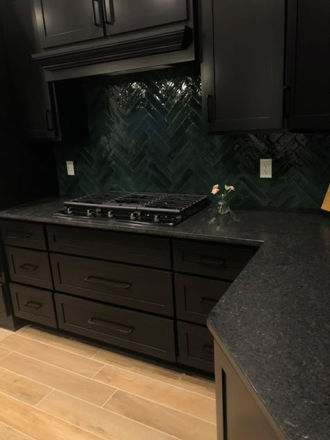 LUXURY DARK KITCHEN Black Kitchen Cabinets Green Backsplash, Dark Kitchen Theme, Moody Kitchen Decor Ideas, Black Cabinets Green Backsplash, Moody Backsplash Tile, Moody Galley Kitchen, Black Leather Countertops, Moody Kitchen Backsplash, Black Kitchen Appliances Decor