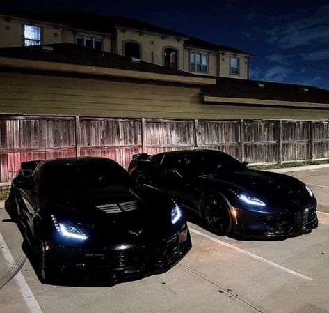 Murdered Out Cars, Car Date, Cars Decorations, Car Organizers, Black Corvette, Chevrolet Corvette C7, Corvette C6, New Luxury Cars, Car Luxury