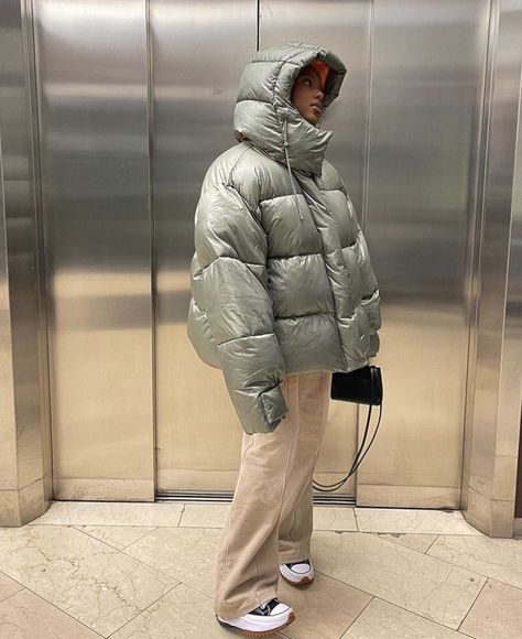 tadiorx Big Puffer Jacket Outfit, Oversized Puffer Jacket Outfit, Puffer Outfit, Oversized Puffer Coat, Oversize Outfit, Drip Fits, Puffer Jacket Outfit, Oversized Puffer Jacket, Oversized Puffer