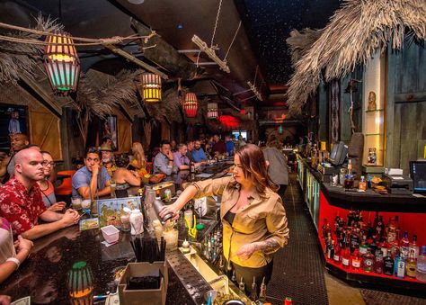 The 10 Best Secret Bars & Speakeasies in Las Vegas Las Vegas Bars, Vegas Bars, Vegas Clubs, Las Vegas Food, Las Vagas, Secret Bar, Las Vegas Clubs, Speakeasy Bar, Vegas Fun