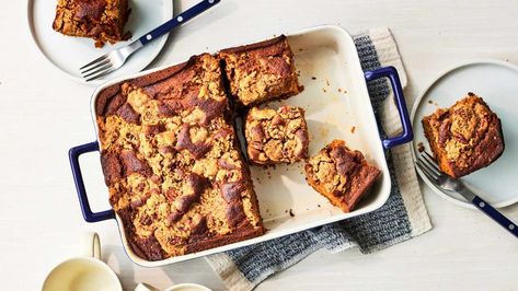 Pumpkin-Pecan Coffee Cake serves a crowd, but if you want a slice for yourself, no one will blame you. The best part? This pumpkin coffee cake freezes beautifully so you can have a slice throughout the fall to enjoy the flavors you savor all year. Thanksgiving Breakfast Brunch, Thanksgiving Brunch Recipes, Pumpkin Pecan Coffee Cake, Pecan Coffee Cake, Pumpkin Cravings, Thanksgiving Brunch, Southern Living Recipes, Pumpkin Coffee Cakes, Muffins Breakfast