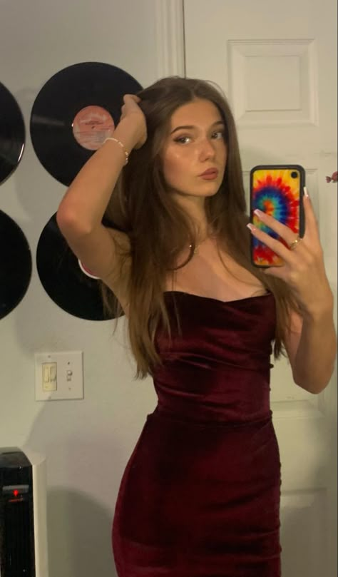 Mini Maroon Dress, Red Dresses Aesthetic Short, Red Silk Homecoming Dress, Maroon Prom Dress Short, Winter Formal Dresses Red Short, Wine Hoco Dress, Dark Red Party Dress Short Tight, Lesbian Hoco Dresses, Wine Red Dress Short Formal