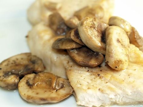 Mushrooms Marsala, Mushroom Marsala, Turkey Mushroom, Recipe For Turkey, Marsala Recipe, Turkey Cutlets, Autumn Cards, Marsala Wine, Healthy Options