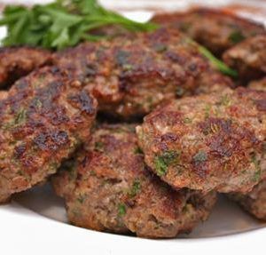 Rissoles Recipe, Beef Cutlets, Meat Patties, Minced Beef Recipes, Cutlets Recipes, Mince Recipes, Minced Meat, Beef Recipes Easy, Beef Recipes For Dinner