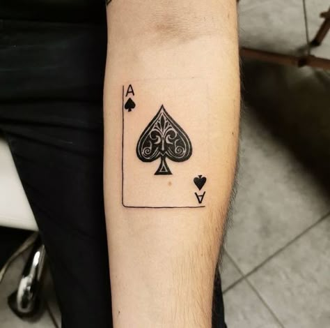 Card Tattoos, Ace Of Spades Tattoo, Spade Tattoo, Ace Tattoo, Tatuagem Masculina Pequena, Pen Tattoo, Gambling Machines, Ace Card, Gambling Cake