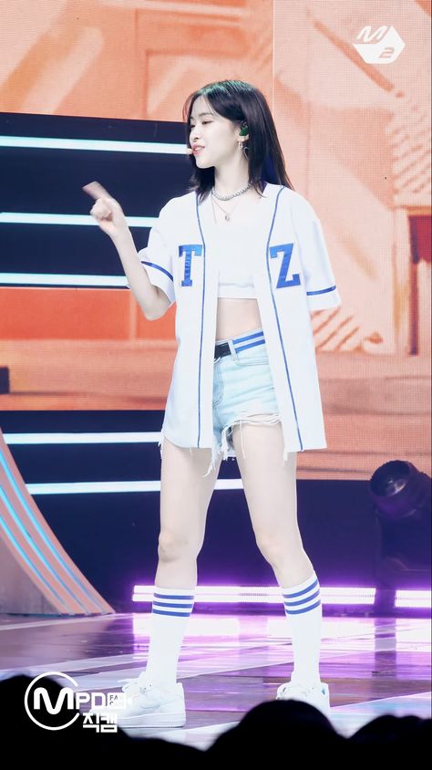 itzy ryujin 'none of my business' outfit Ryujin Outfits Casual, Itzy None Of My Business Outfits, Ryujin Outfit, Itzy White Outfit, Itzy Stage Outfits, Ryujin Not Shy Outfit, Itzy Outfits, Shin Ryujin Outfit Casual, Ryujin Fiction Outfit