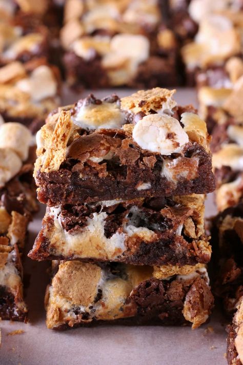 Smores Brownies Recipe, Classic Brownies Recipe, Smores Brownies, Smores Bar, Brownie Bars, Smore Recipes, Biscuits Graham, Recipes With Marshmallows, S'mores Bar