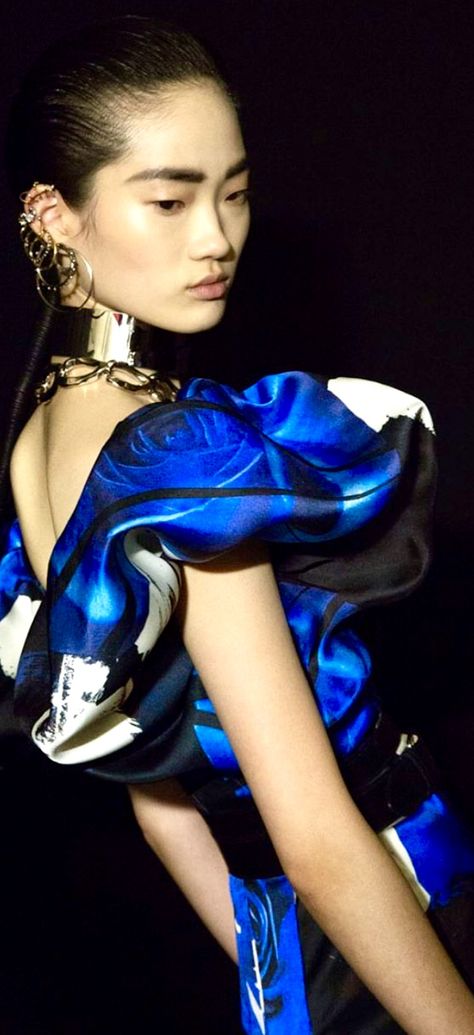 Alexander McQueen Black Color Palette, Fabulous Fashion, Three Color, Cobalt Blue, Pink Yellow, Cobalt, Asian Beauty, Alexander Mcqueen, Black Color