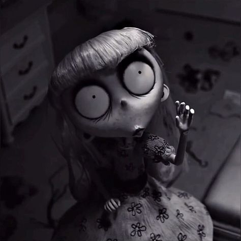 felice on Instagram: “one day you'll dream about me, wont you, kitty?” Weird Girl Tim Burton, Weird Pfp Instagram, Frankenweenie Pfp, Frankenweenie Aesthetic, Weird Girl Frankenweenie, Franken Weenie, Aesthetic Halloween Pfp, Weird Girl Aesthetic, Tim Burton Artwork