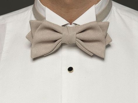 Beige Bow Tie, Baby Boy Bow Tie, Necktie Crafts, Wooden Bow Tie, Women Tie, Boys Bow Ties, Special Clothes, Bow Tie Collar, Wedding Ties