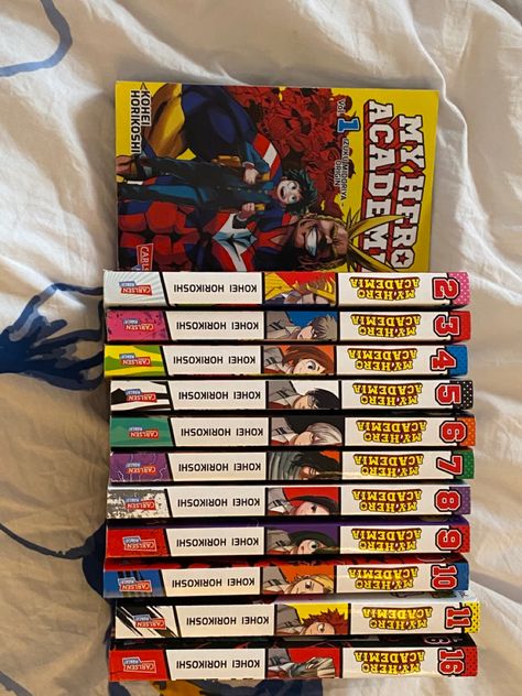 Bnha manga XD Mha Manga Collection, My Hero Academia Room, Otaku Room Aesthetic, Manga Box Sets, Otaku Room, Manga List, Manga Collection, Japan Aesthetic, Manga Books