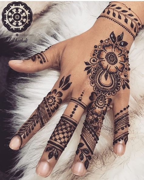 Fingertip Henna Design, Fingertip Henna, Hena Designs, Simple Mehendi Designs, Henna Hand, Heena Design, Simple Henna Tattoo, Bridal Henna Designs, Mehndi Images