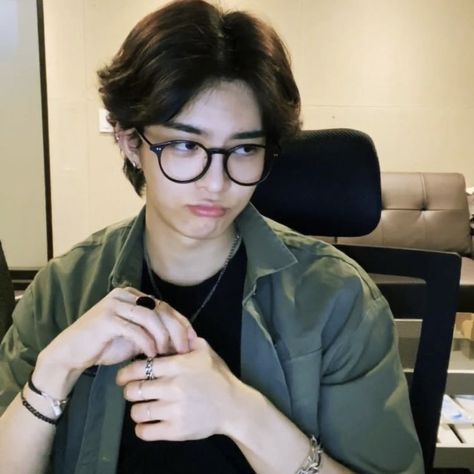 Subin Victon Icon, Guys With Glasses, Guy With Glasses, Glasses Guy, Asian Glasses, Subin Victon, Youtube Videos Music Songs, Male Icon, Cute Asian Guys