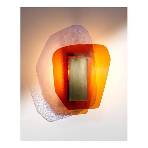 Cabinet Medical, Light Sculpture, Modern Wall Lights, Luz Natural, Touch Of Gold, Light Sconces, Organic Modern, Amber Glass, Brushed Brass