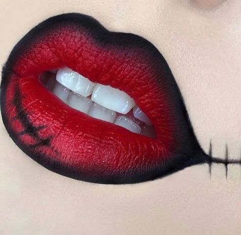 Halloween Lip Makeup, Halloween Lipstick, Halloween Lips, Maquillage Halloween Simple, Pelottava Halloween, Demon Makeup, Devil Makeup, Halloweenský Makeup, Halloween Make-up Looks