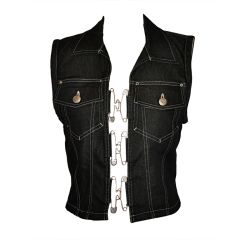 Jean Paul Gaultier denim & quot; Pin Safety & quot;  gilet Jean Paul Gaultier Denim, Patch Vest, Black Denim Vest, Vest Denim, Denim Waistcoat, Black Waistcoat, Pocket Vest, Bollywood Dress, Denim Vests